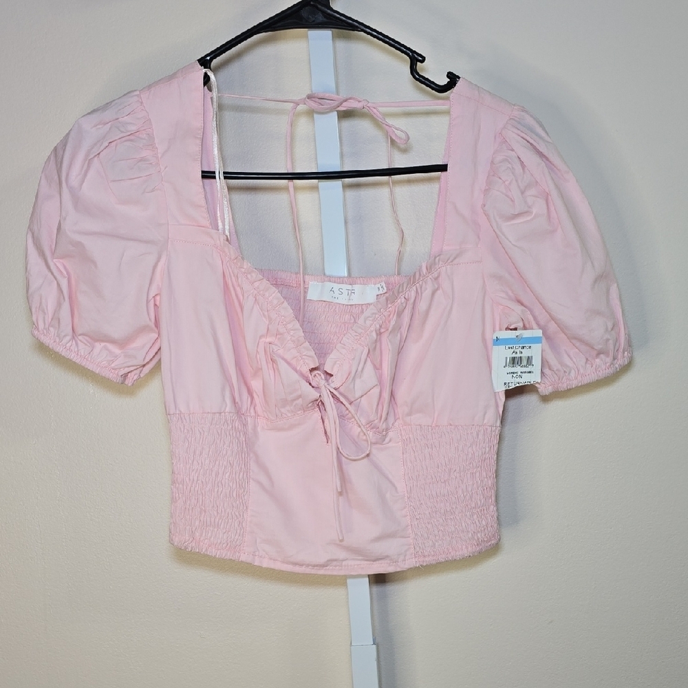 Astr Pink‎ Puff Sleeve Crop Blouse